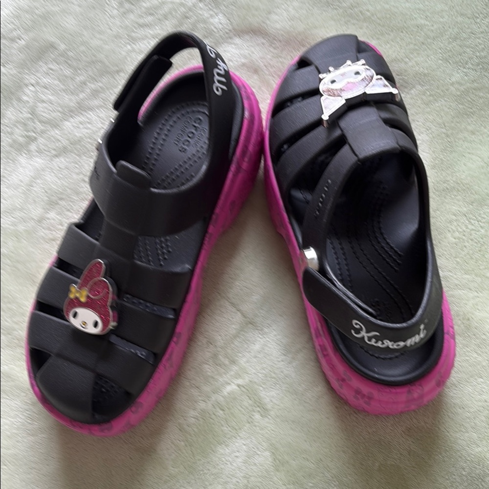 Women’s Platform Hello Kitty CROCS